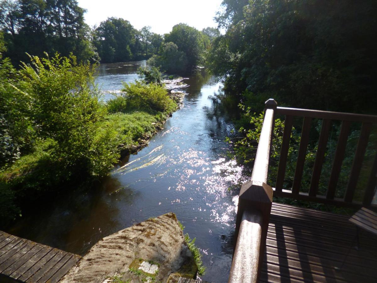Bed and Breakfast Le Moulin De Cors Oulches Экстерьер фото