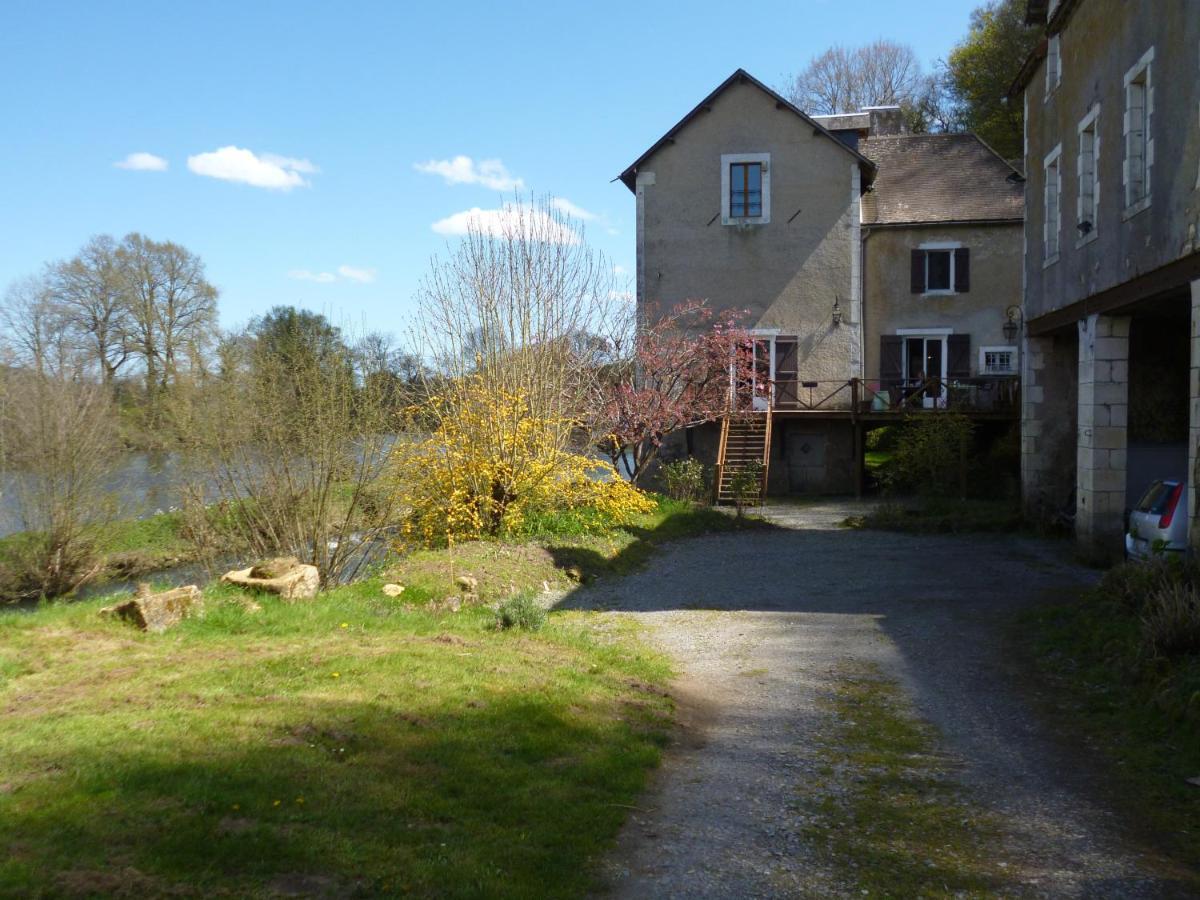 Bed and Breakfast Le Moulin De Cors Oulches Экстерьер фото