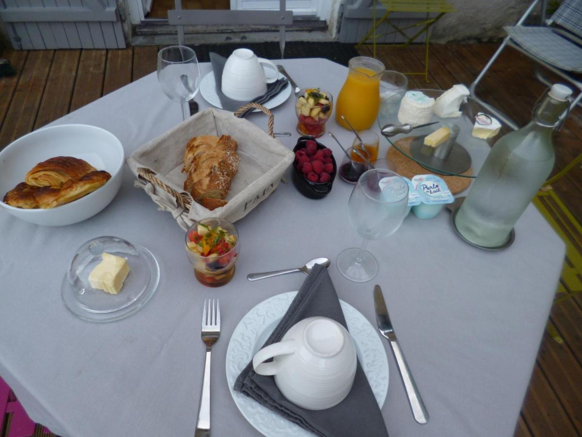Bed and Breakfast Le Moulin De Cors Oulches Экстерьер фото