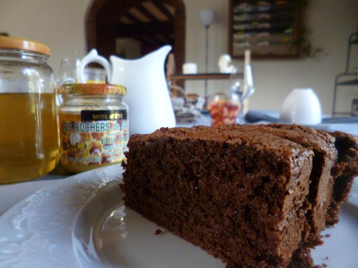 Bed and Breakfast Le Moulin De Cors Oulches Экстерьер фото