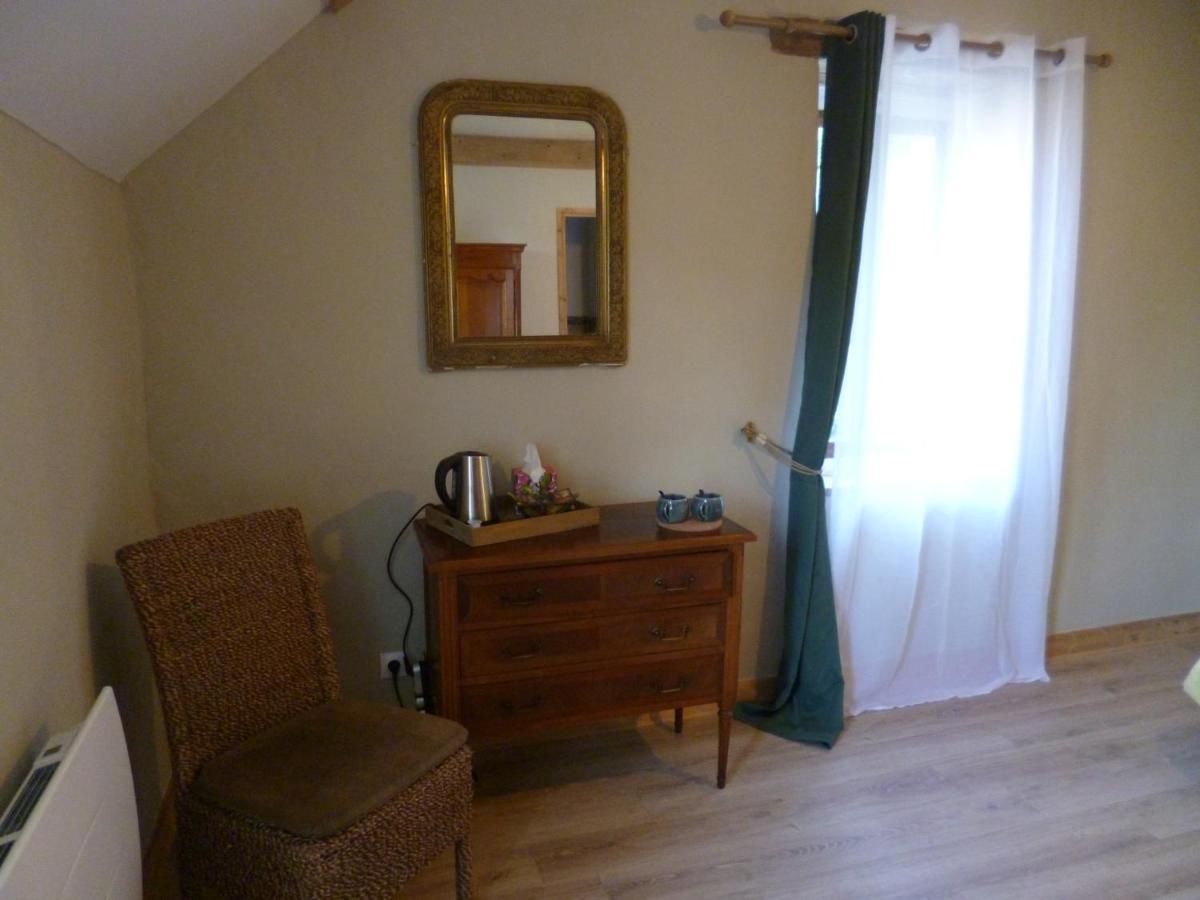 Bed and Breakfast Le Moulin De Cors Oulches Экстерьер фото