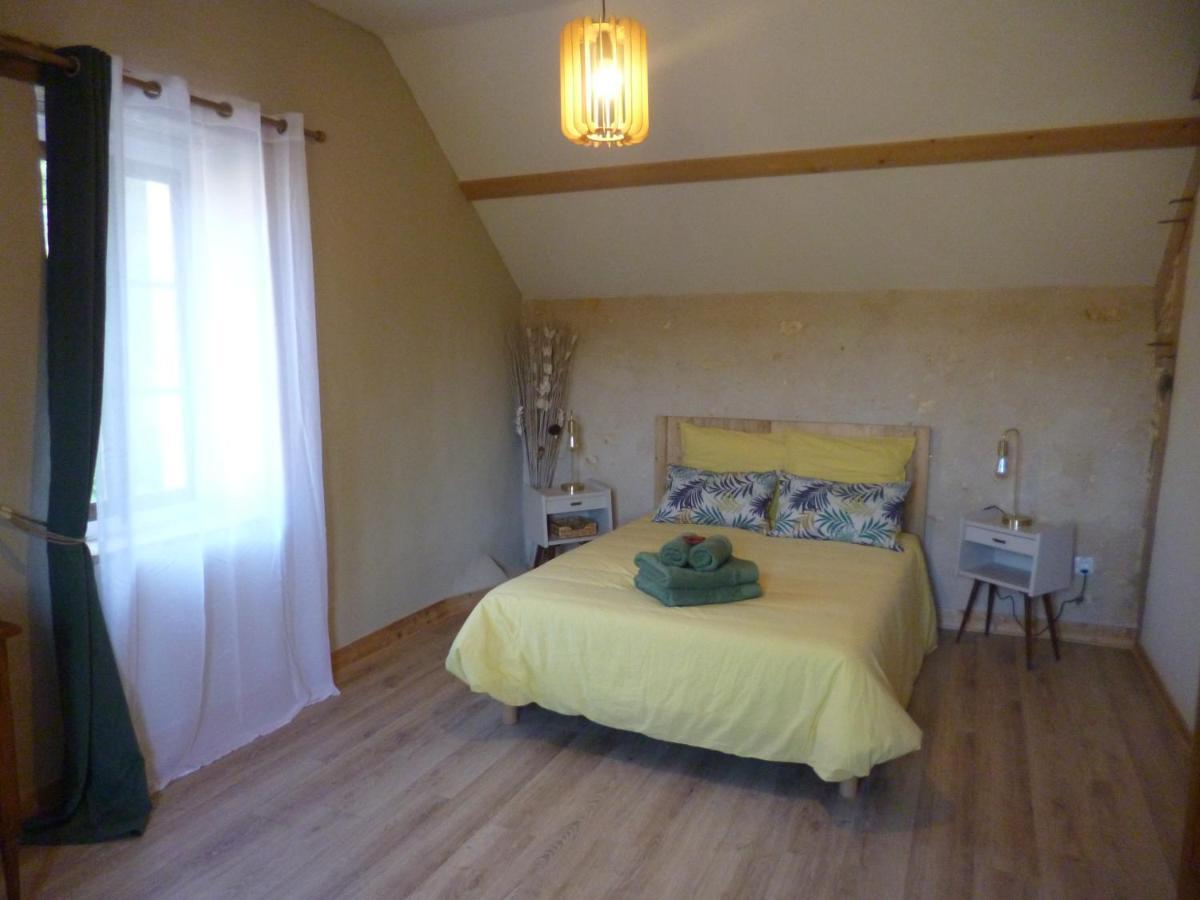 Bed and Breakfast Le Moulin De Cors Oulches Экстерьер фото