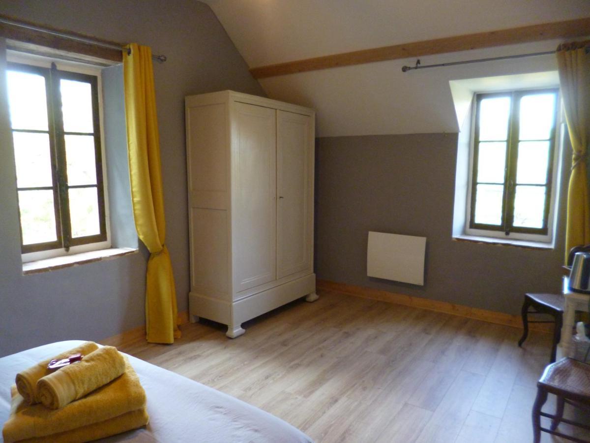 Bed and Breakfast Le Moulin De Cors Oulches Экстерьер фото